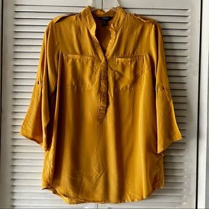 intro. casual elegance roll-tab-sleeve top